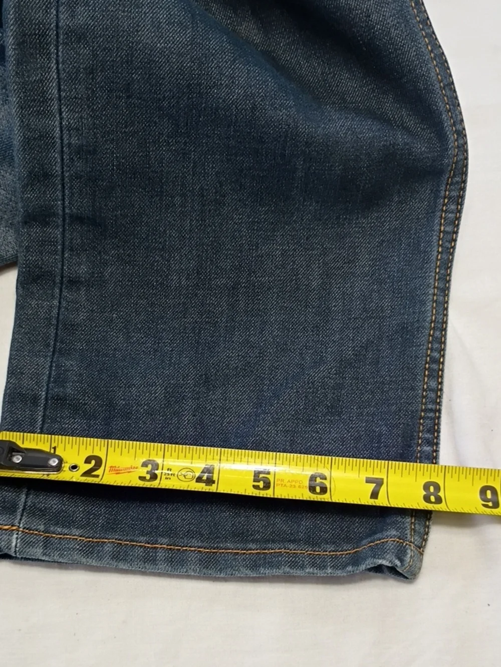 EUC Levi Strauss 513 Mens Dark Wash Straight Leg Jeans Size W33 L32 Denim